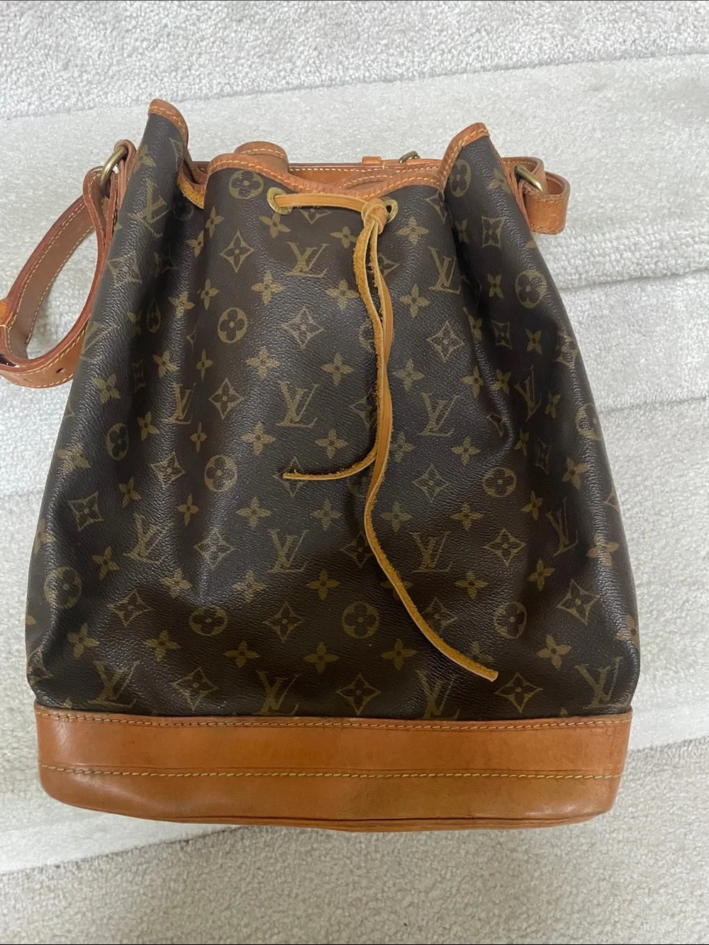 Vintage Louis Vuitton Monogram Canvas Drawstring Bucket Bag - Brown/Tan - Picture 8 of 9